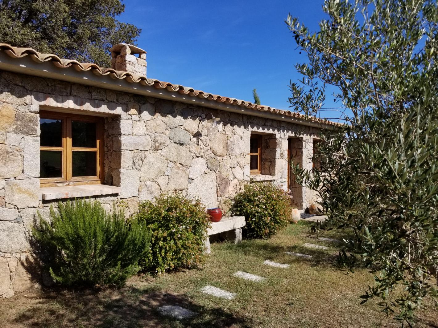 Superbe bergerie Corse tout confort proche plage Portovecchio