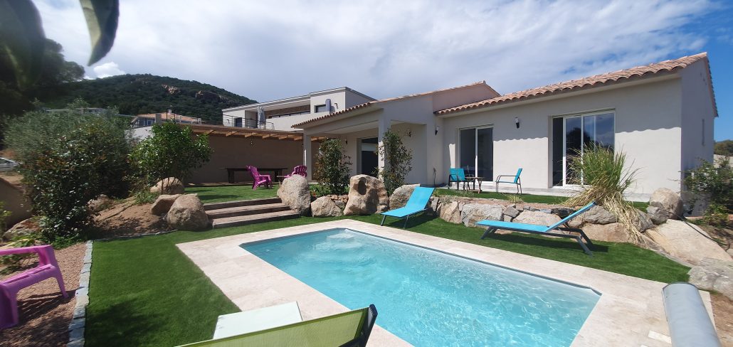 Ref. 984 - T4 - Villa avec piscine  à  Porto Vecchio - 3 chambres